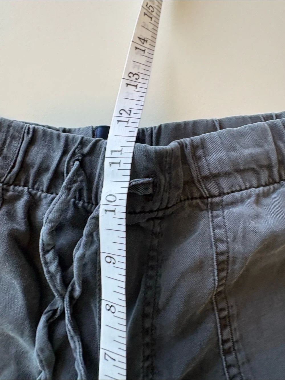 Gap Casual faded black shorts - Large